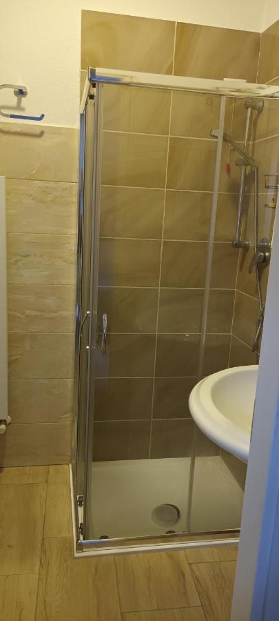 Insula -- Telti Hotell Exteriör bild