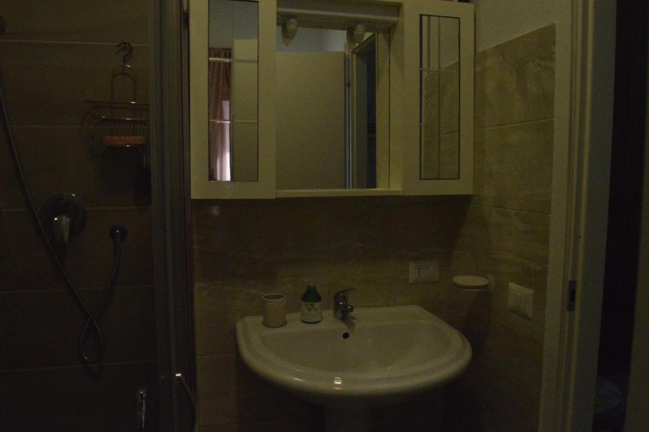 Insula -- Telti Hotell Exteriör bild