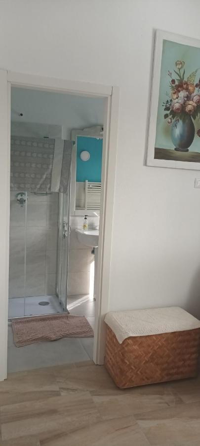 Insula -- Telti Hotell Exteriör bild