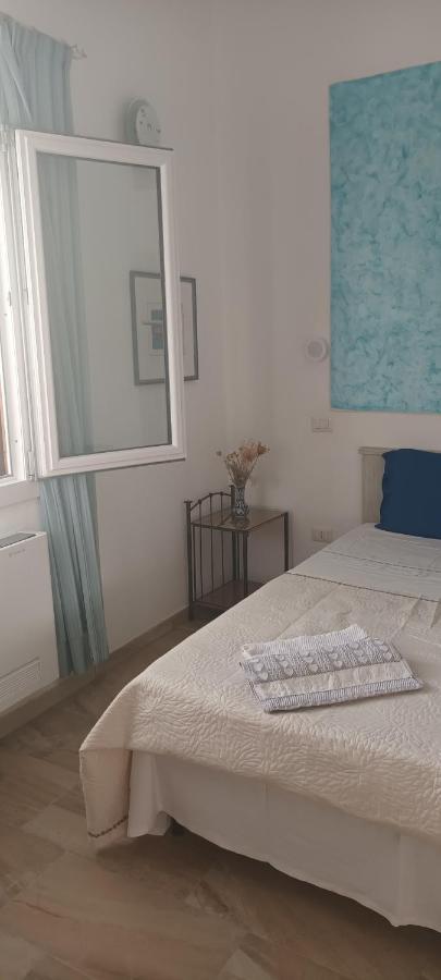 Insula -- Telti Hotell Exteriör bild