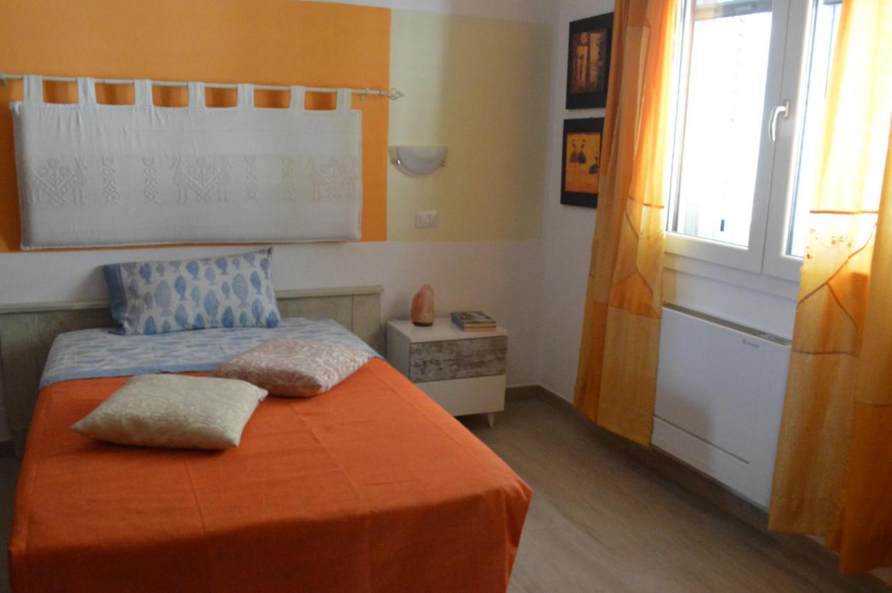 Insula -- Telti Hotell Exteriör bild