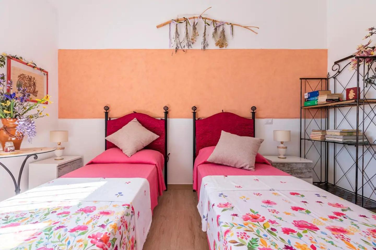 Insula -- Telti Hotell Exteriör bild